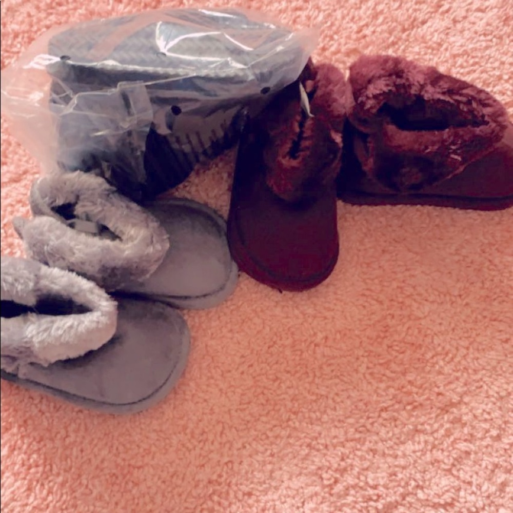Infant cozy booties